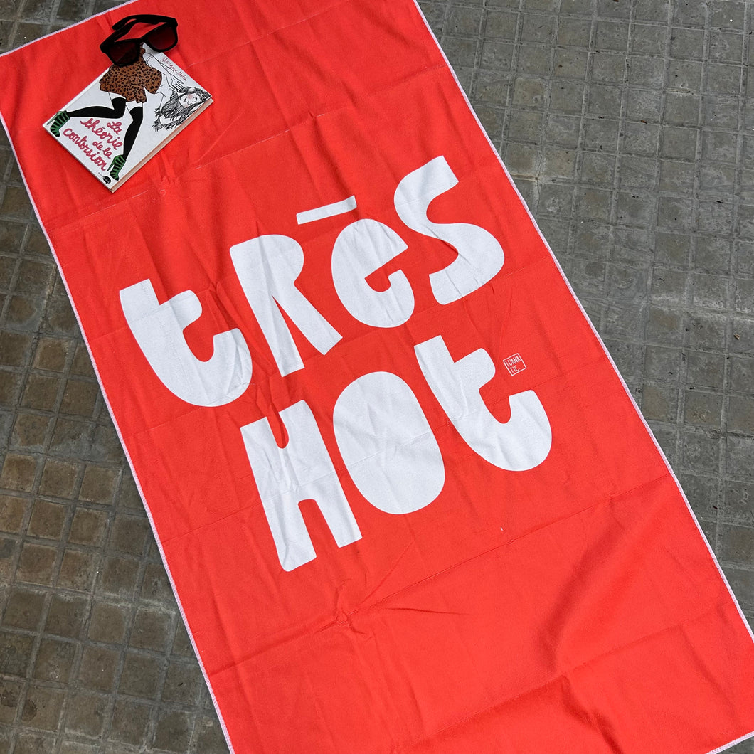 Beach Towel Très Hot